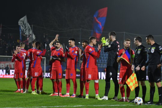 Arbitrul din SuperLigă, acuzat că ar favoriza-o pe FCSB: ”M-a întrebat cine e la VAR și nu îi venea să creadă!”