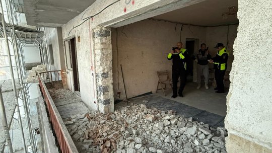 Arbitru din Liga 2, oprit de poliție! Vecinii s-au temut că acesta va prăbuși blocul