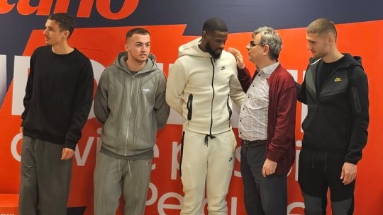 Juri Cisotti și fotbaliștii de la FCSB au fost prezenți la Asociația Nevăzătorilor din România. Ce a spus italianul despre eveniment și meciul cu Rapid