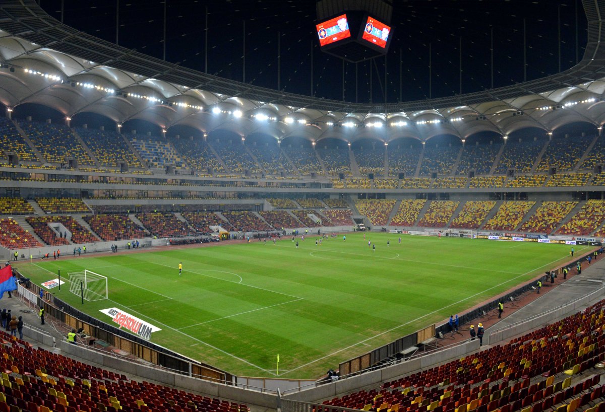 Arena Națională are o capacitate totală de 55,634 de spectatori