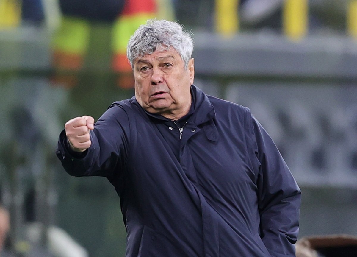 Mircea Lucescu va sta pe banca României și la meciurile de baraj