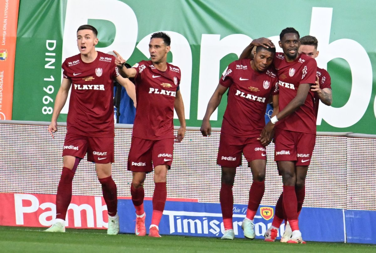 Tarabă deschisă, la CFR Cluj. Ce alte plecări se mai pregătesc după despărțirea de Emerllahu