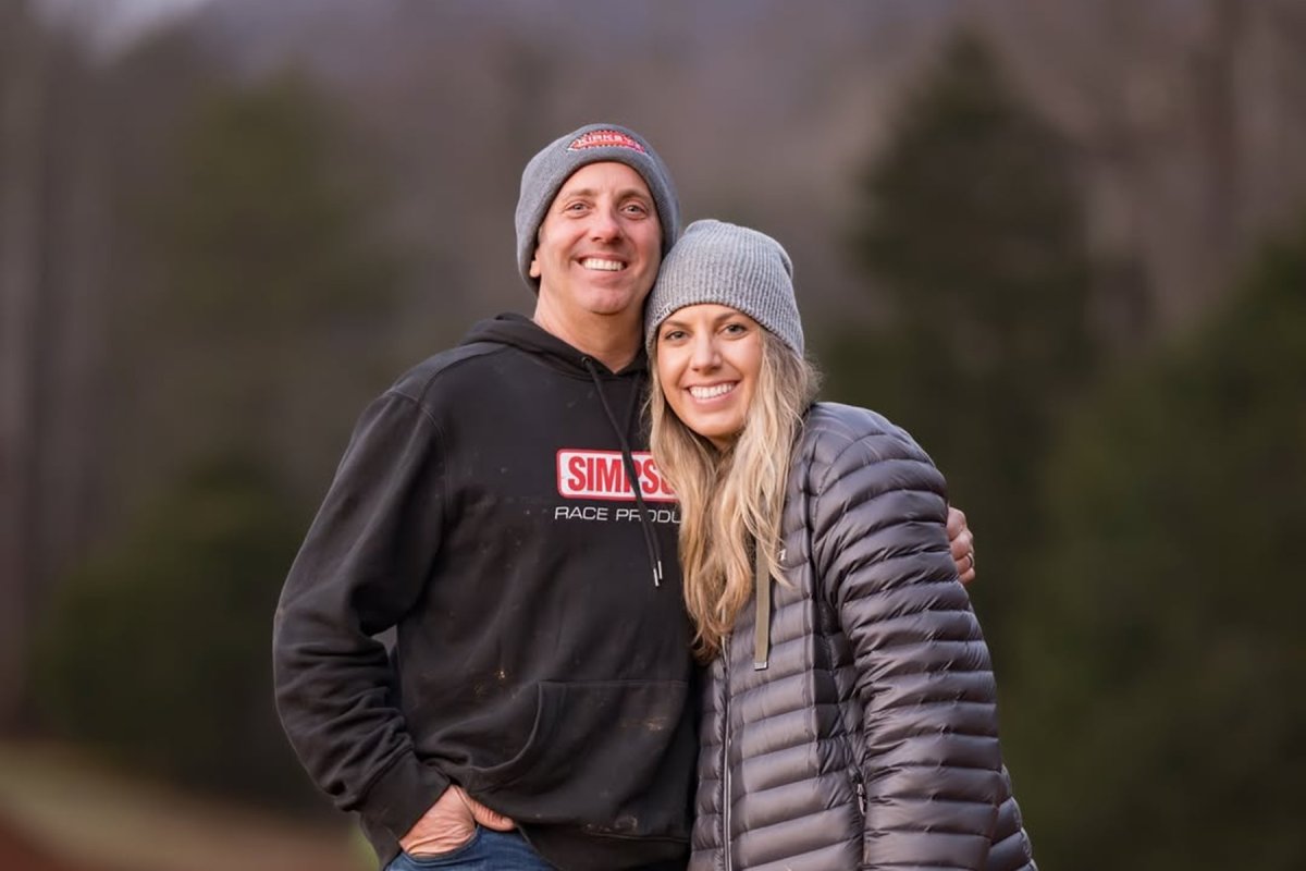 Pilotul din NASCAR, Greg Biffle, și familia sa au murit într-un accident teribil