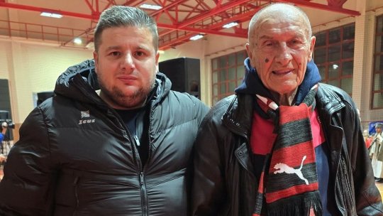 Îl mai recunoașteți? Legendarul fotbalist al Stelei a apărut din nou în public