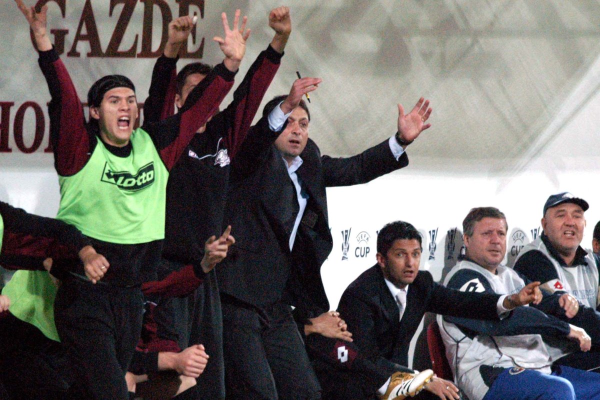 Răzvan Lucescu era să îl facă pe Săpunaru să se lase de fotbal: ”Mi-a zis nevasta să nu mă mai antrenez”