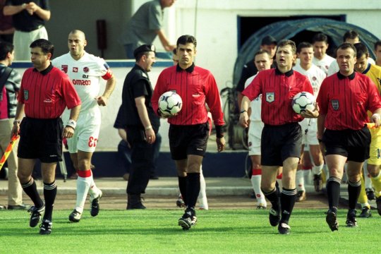 Blatul care a făcut-o pe Dinamo campioană: ”M-au luat de gât!”. Adrian Năstase, implicat și el