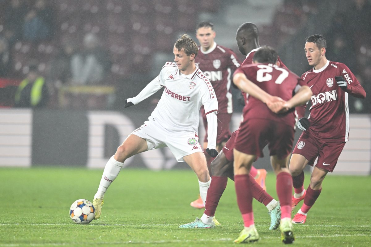 Rapid a obținut doar un punct din cele două dueluri cu CFR Cluj din sezonul regulat