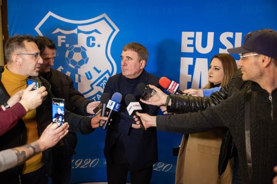 Suporterii Farului continuă ”războiul” cu șefii clubului: ”Respectați-ne!” / ”Ați pus culorile invers pe stemă. Vai de capul vostru”