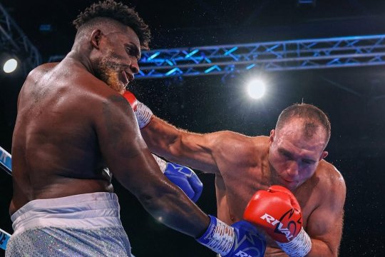 Singurul român care l-a învins pe Anthony Joshua, dezgustat de meciul britanicului cu Jake Paul: ”Despre asta a fost vorba! Nimic altceva”