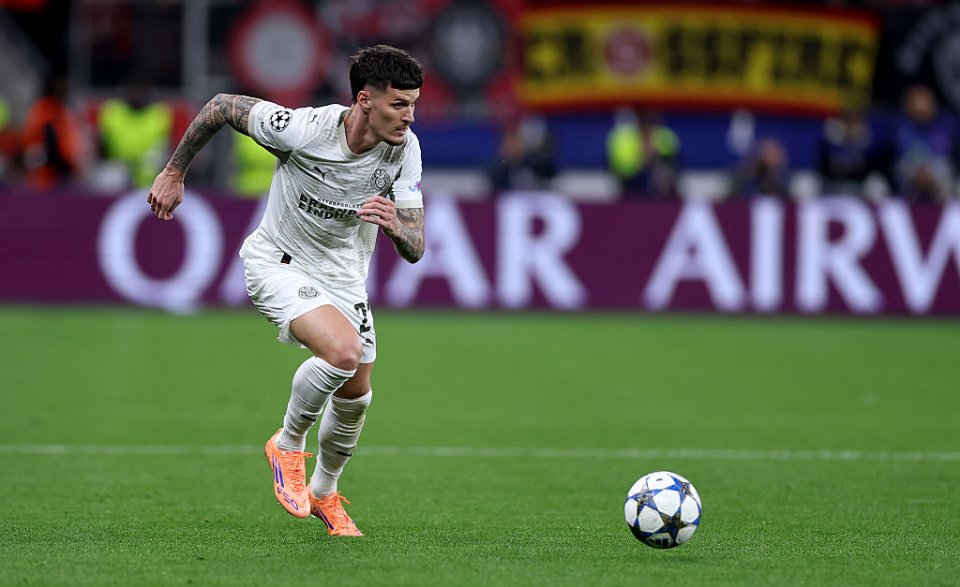 Și schimbat și înjurat! Dennis Man, prestație slabă pentru PSV