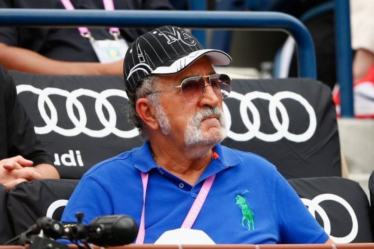 Ion Țiriac, angajatul renumitului miliardar căsătorit cu o femeie cu 33 de ani mai tânără: ”Omul habar nu avea!”. Ce salariu uriaș primea