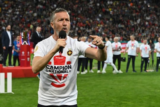 MM Stoica, necruțător la adresa unui jucător de la FCSB: ”Ce fizic urât are, ce fotbalist e ăsta?! Vai de capul meu!”