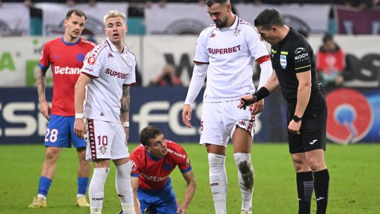 Decizia lui Istvan Kovacs din FCSB-Rapid a stârnit controverse: ”Nu mi s-a părut penalty” / ”La Petrila nu a fost niciun contact”