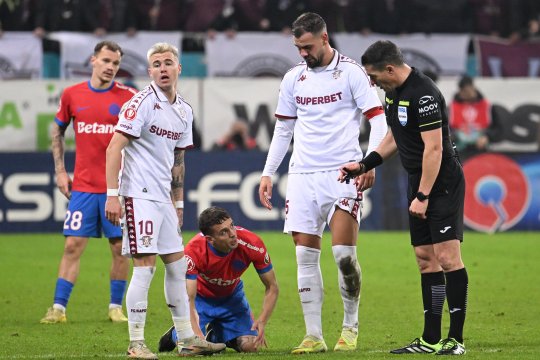 Decizia lui Istvan Kovacs din FCSB-Rapid a stârnit controverse: ”Nu mi s-a părut penalty” / ”La Petrila nu a fost niciun contact”