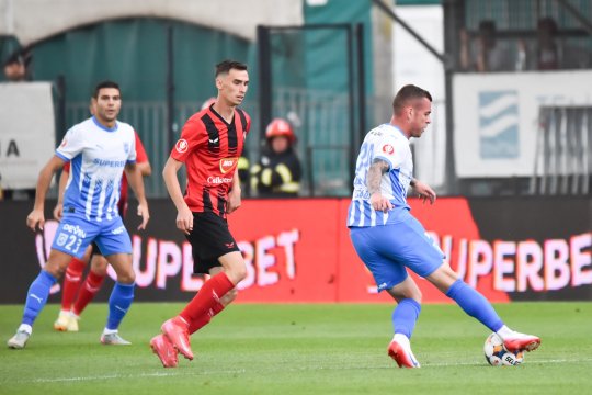 Universitatea Craiova - Csikszereda, de la 20:00, pe iAMsport.ro. Oltenii pot trece în fruntea clasamentului