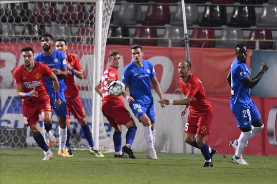 Fostul fotbalist de la FCSB participă la Survivor! Va fi coechipier cu profesoara de matematică și adversar cu Gabi Tamaș