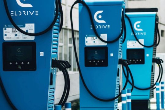 ACEA: Înmatriculările de mașini electrice din Europa continuă să crească