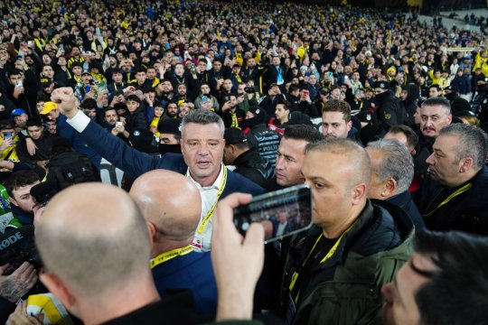 Situație alarmantă la viitorul adversar al lui FCSB! Președintele, arestat pentru trafic și consum de cocaină