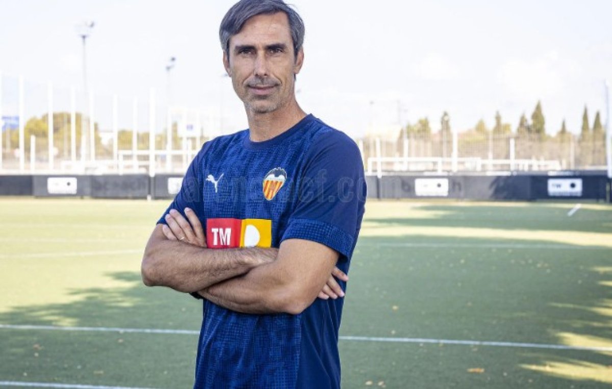 Fernando Martin a fost fotbalist, cele mai importante echipe ale carierei sale fiind Cultural Leonesa și Cartagena