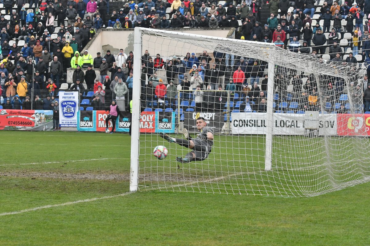 Brașovul are în prezent o echipă la nivelul Ligii 3, Kids Tâmpa