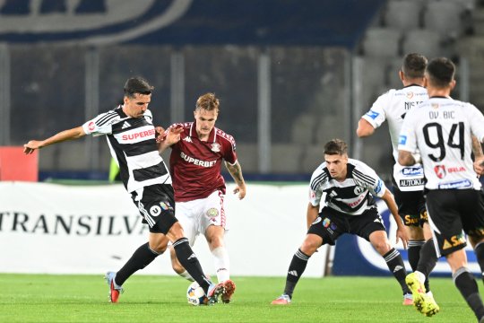 ”Curățenie” de iarnă la clubul din SuperLiga! Trei fotbaliști sunt ”pe făraș”