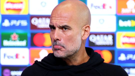 Pep Guardiola s-a enervat pe un jurnalist și a sărit în apărarea Barcelonei: ”Ești prea tânăr”