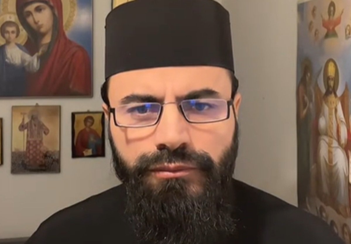 Călugărul Iustin Deică se plânge de comportamentul lui Gigi Becali