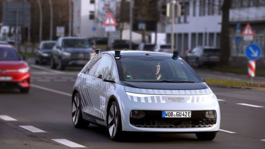 Cum va arăta mașina când nu va mai avea volan? Volkswagen testează viitorul autonom
