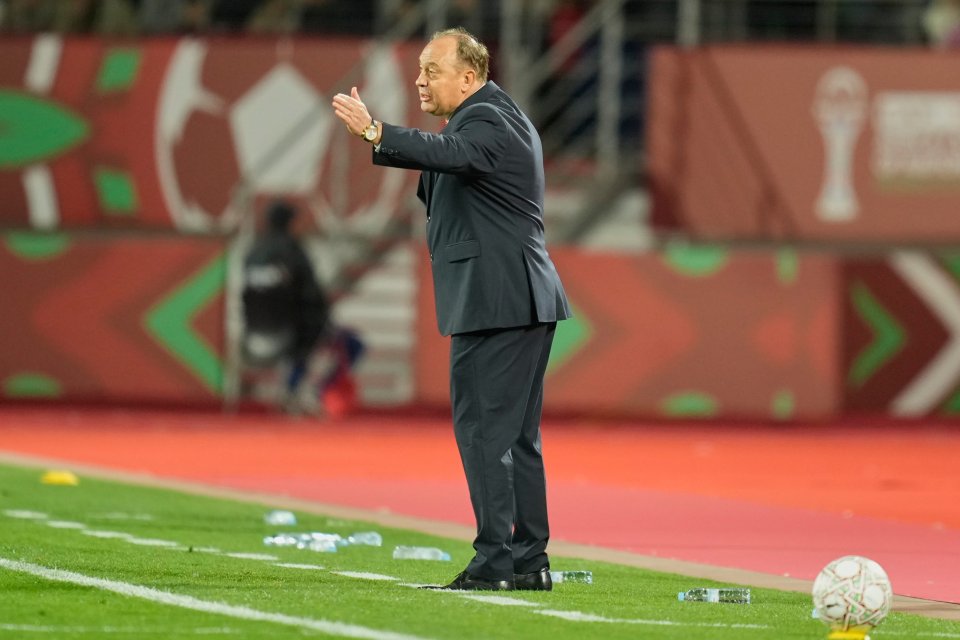 Pentru echipa lui Marinică au punctat Tawanda Maswanhise (19) şi Aubrey Modiba (73, autogol)