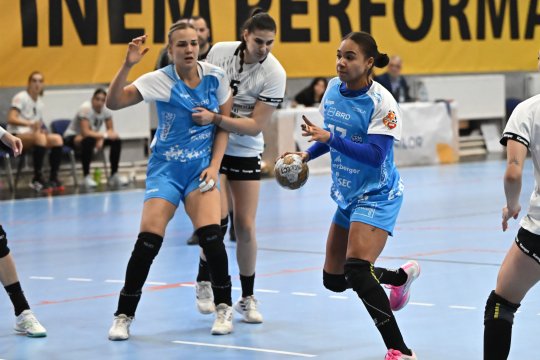 Victorie categorică pentru CSM București în campionat, în ultimul meci al anului