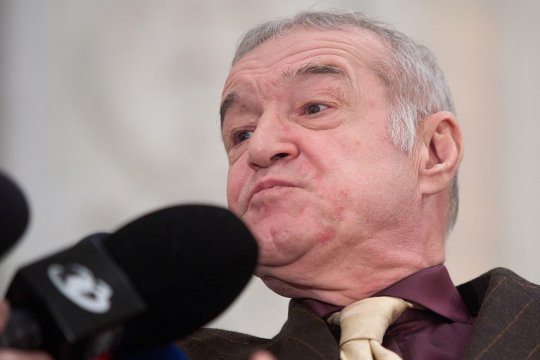 Politician important, făcut praf de Gigi Becali: ”Nu știe să citească, dar are doctorat. Doar în România”