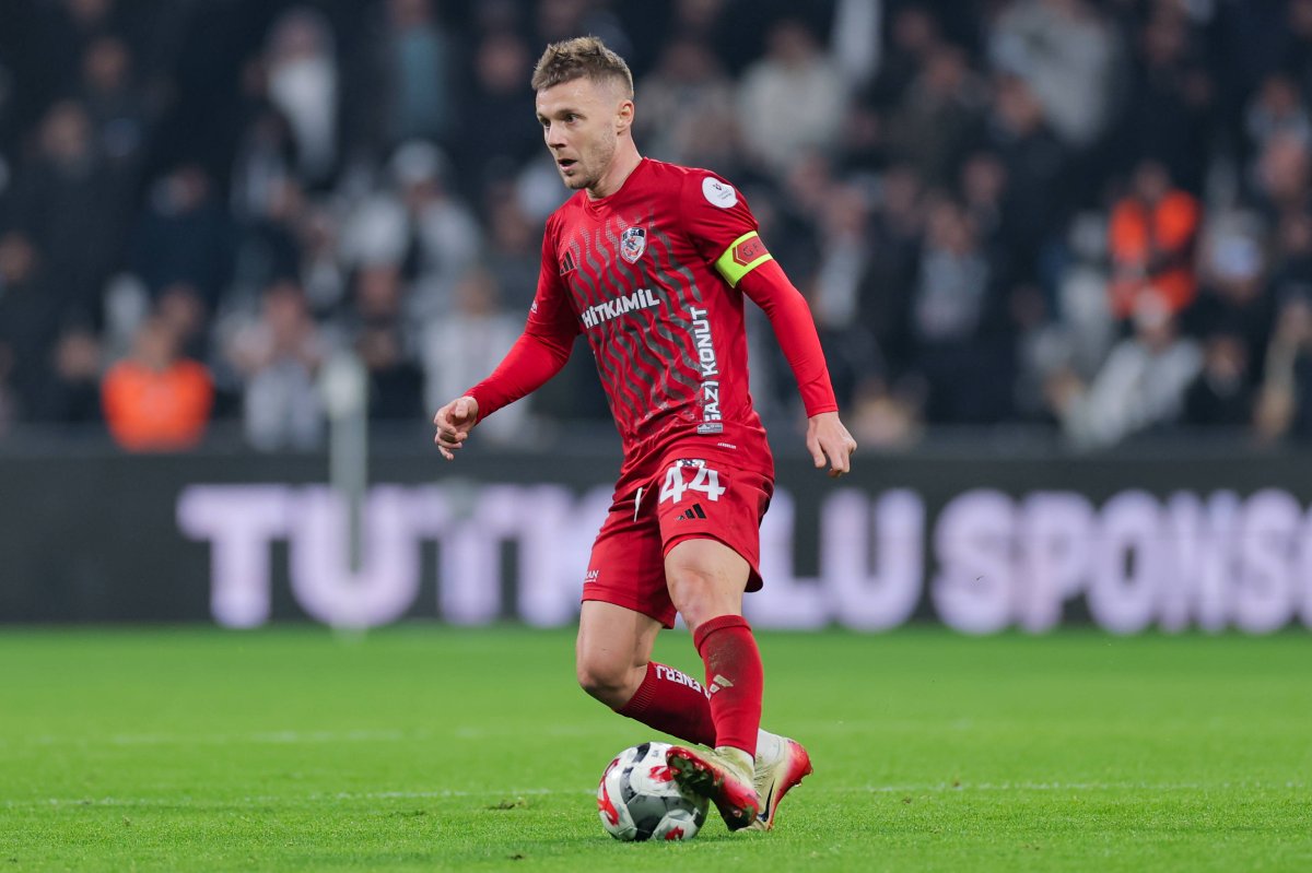 La cinci ani și jumătate distanță, Maxim a devenit cel mai selecționat jucător din istoria clubului