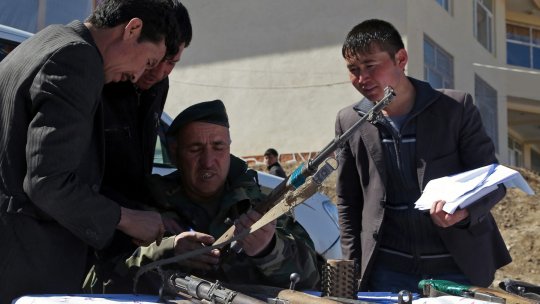 Fostul jucător de la FCSB a primit o ofertă interesantă, dar s-a speriat de Kalașnikovuri: ”Ajung în sicriu acasă!”