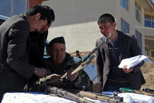 Fostul jucător de la FCSB a primit o ofertă interesantă, dar s-a speriat de Kalașnikovuri: ”Ajung în sicriu acasă!”