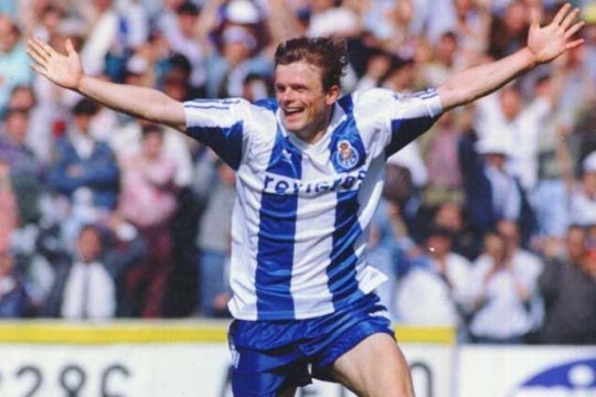 Consideră că a avut ”un picior stâng mai bun decât al lui Hagi”, iar acum s-a întors în România, la un club istoric