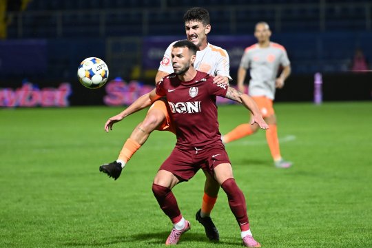 Metaloglobus - CFR 1-1, ACUM, pe iAMsport.ro. Urmează Petrolul - Craiova, de la 21:00. Sepsi a remizat cu U Cluj, 11 goluri au fost marcate în Sporting Liești - Metalul Buzău