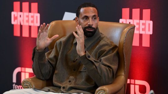 Fanii englezi îl acuză de ipocrizie pe Rio Ferdinand după ce s-a declarat un ”om al poporului”