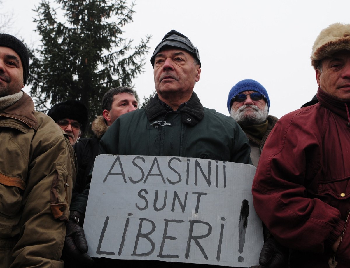 Un manfiestat la evenimentul organizat cu ocazia aniversării de 20 de ani de la Revoluție