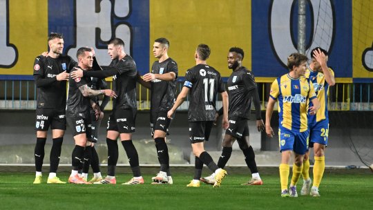 ”Cum este de când a venit Coelho?”. Jucătorul Craiovei a dat răspunsul pe loc