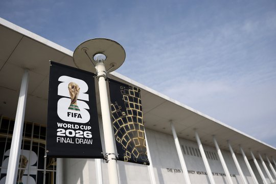 Tragerea la sorţi a grupelor Cupei Mondiale 2026, de la 19:00, pe iAMsport.ro. România află ce echipe poate întâlni, dacă se califică