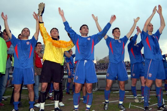 Fiul fostului fotbalist de la Steaua, dezvoltator imobiliar la 25 de ani: ”Îi mulțumesc lui Dumnezeu că mi l-a scos așa!”