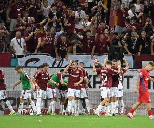 Conducerea Rapidului, acuzată direct de incompetență! Titularul care ar sta 5 luni pe bară doar din cauza șefilor: ”Un eșec total! Ai consultat un vraci, a zis să nu faci nimic”