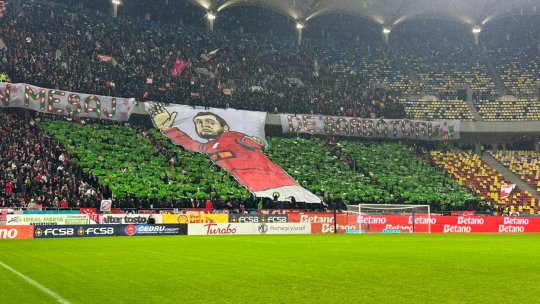 Scenografie incendiară a dinamoviștilor la derby! Cum au răspuns rivalii de la FCSB: ”Să vă punem la cap flori!”