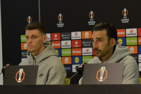 Târnovanu și Charalambous, propuși la fosta echipă a lui Stanciu! Anunțul venit din presa internațională