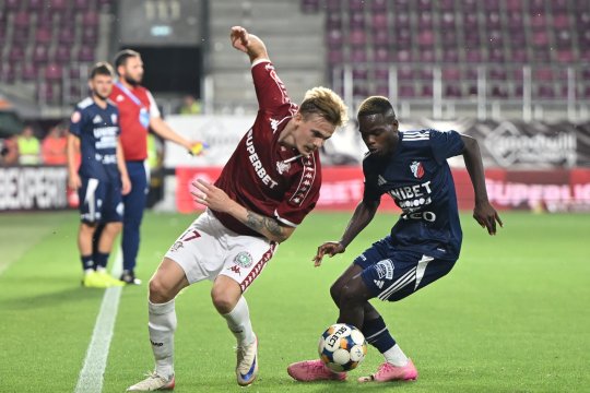 Botoșani - Rapid, de la ora 20:30, pe iAMsport.ro. Derby-ul care va decide liderul SuperLigii!