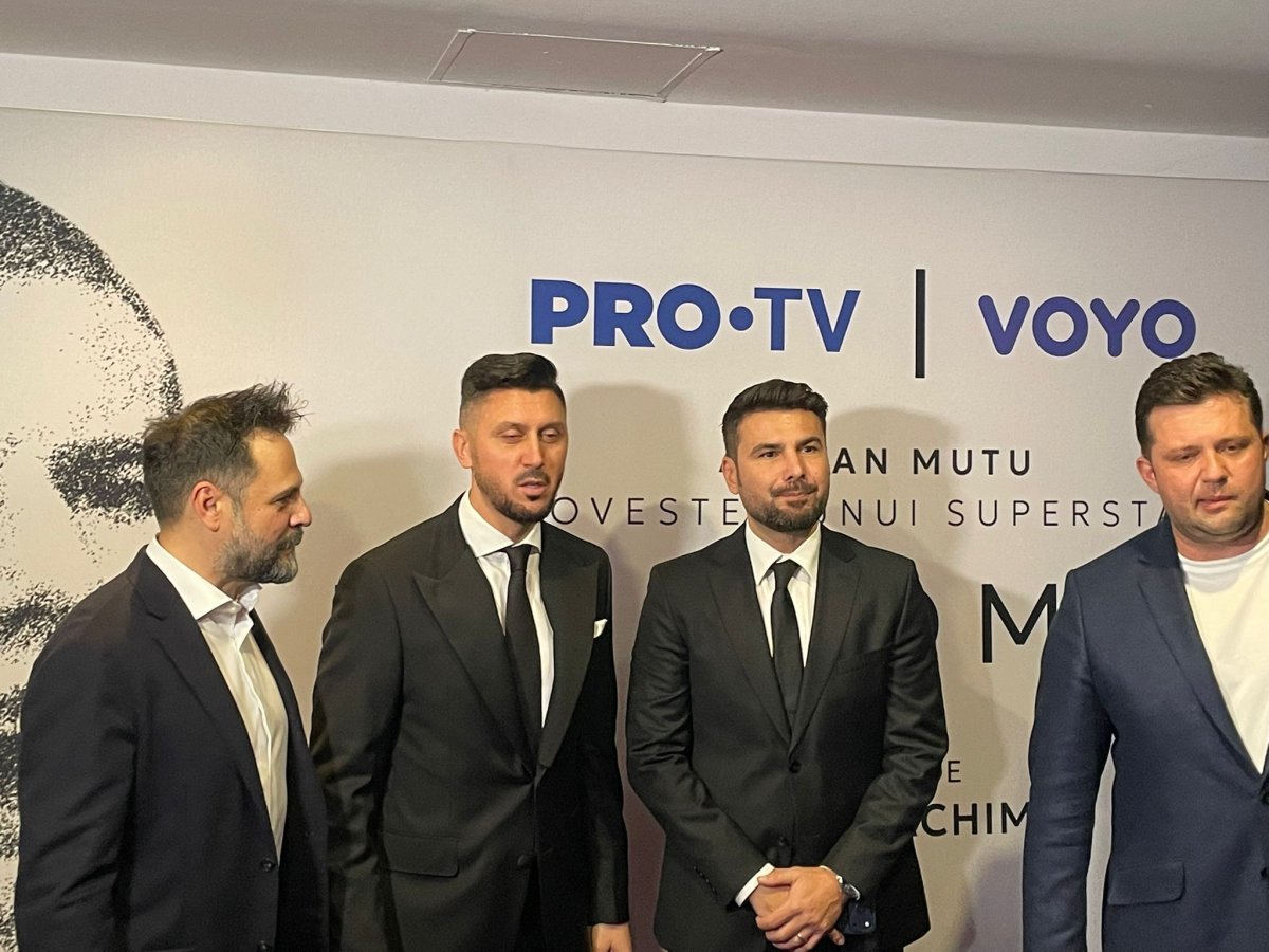 Imagini uluitoare cu Adrian Mutu care îl persiflează incredibil pe Florin Călinescu