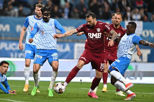 OFICIAL | Universitatea Craiova l-a prezentat pe Vasile Mogoș: ”Bine ai venit”