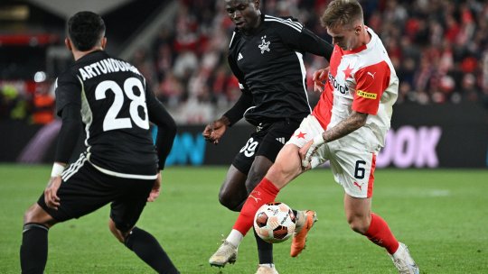 OFICIAL | După Kader Keita, Rapid a mai transferat un mijlocaș