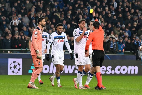 Scandal monstru la un meci de Champions League, după ce arbitrul a dictat penalty la ultima fază