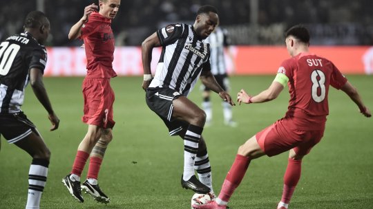 PAOK - FCSB 1-0, ACUM, pe iAMsport.ro. Nebunie în prima parte! Elenii au introdus mingea în plasă de 3 ori, dar un singur gol a fost validat